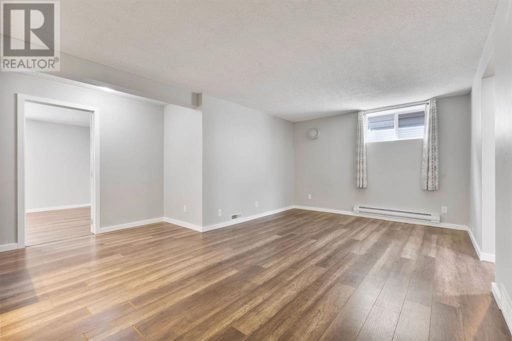 64 Sunvale Crescent Se, Calgary, Alberta  T2X 2S6 - Photo 23 - A2227772