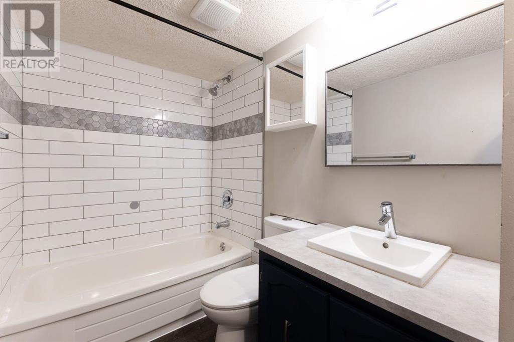 64 Sunvale Crescent Se, Calgary, Alberta  T2X 2S6 - Photo 28 - A2227772