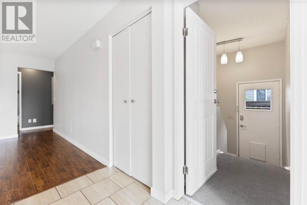 64 Sunvale Crescent Se, Calgary, Alberta  T2X 2S6 - Photo 10 - A2227772