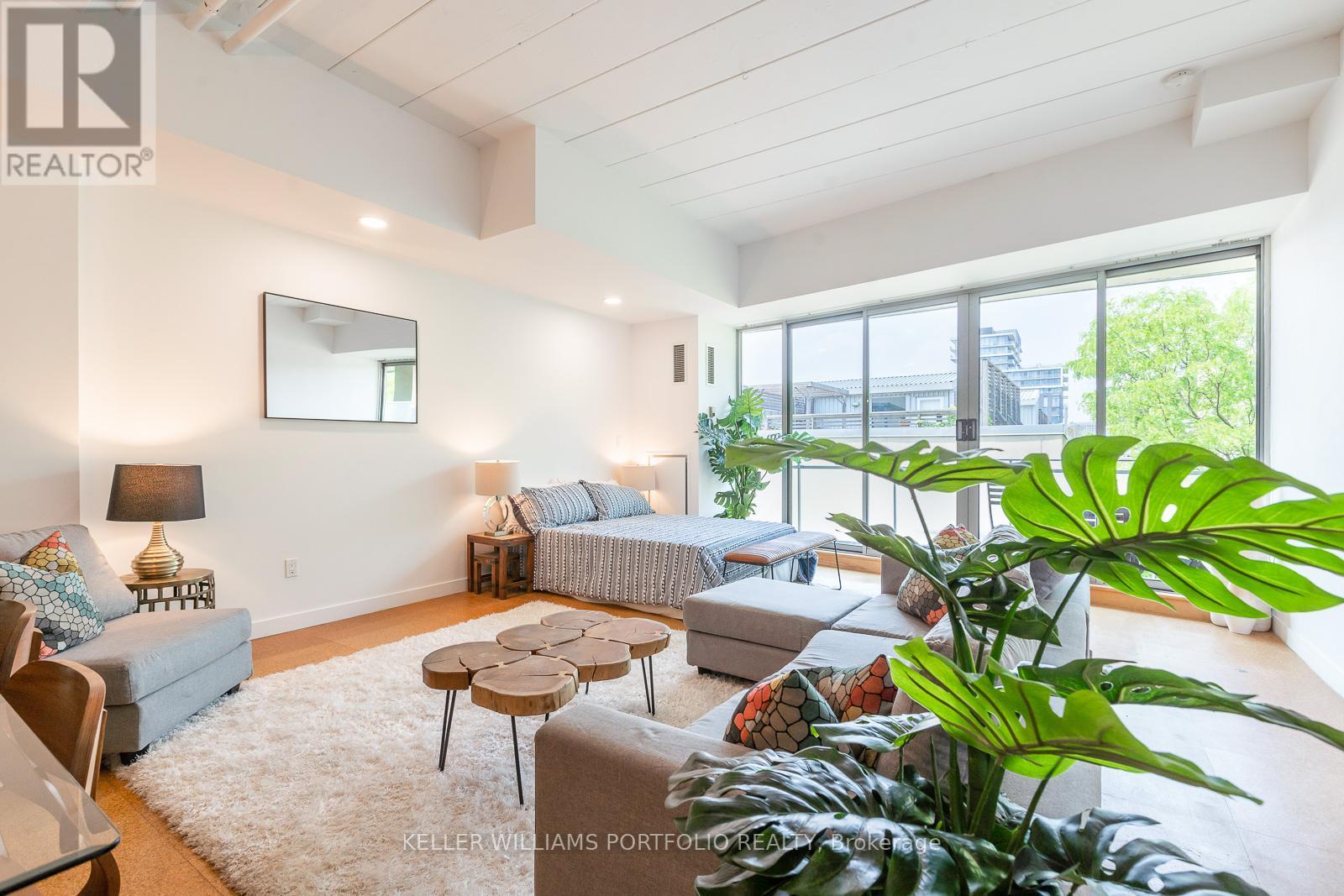 507 - 160 Baldwin Street, Toronto, Ontario  M5T 3K7 - Photo 2 - C12203250
