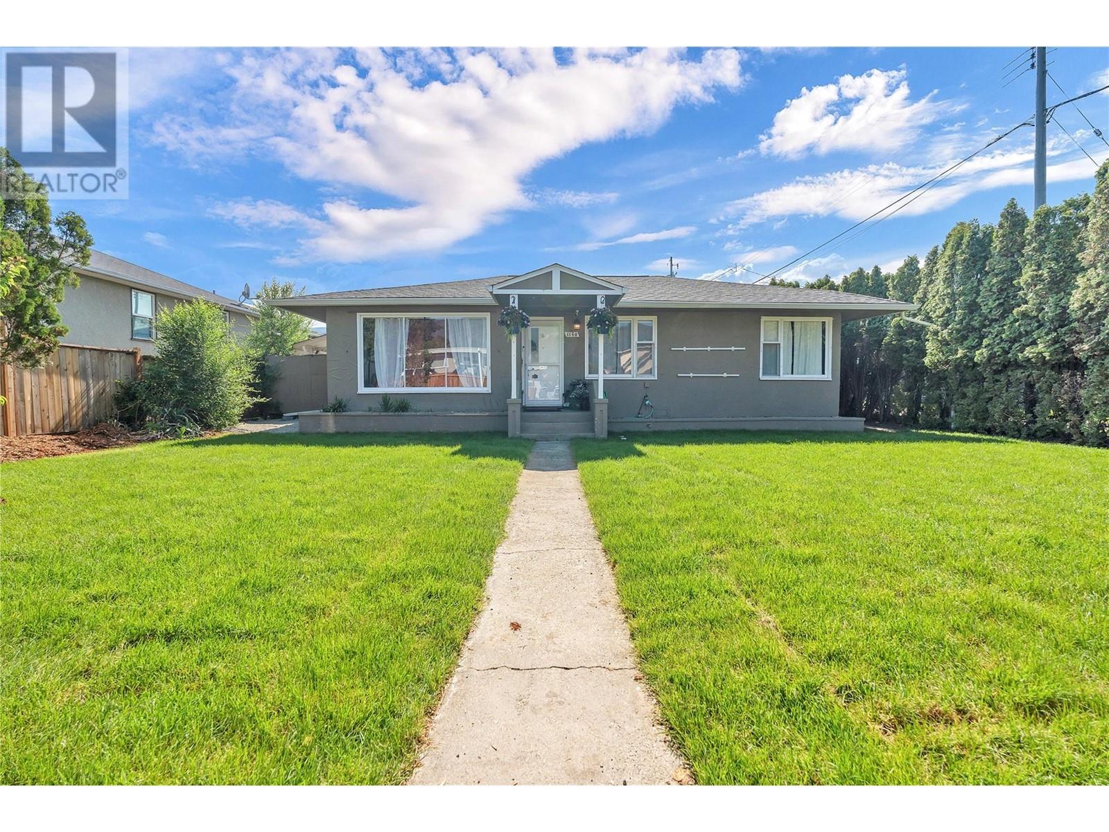 1160 MOOSEJAW Street, Penticton, British Columbia