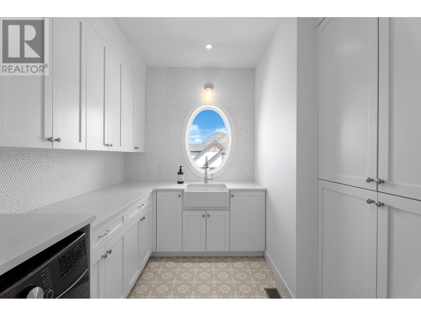 1345 Myra Place, Kamloops, British Columbia  V2E 0C3 - Photo 48 - 10351086