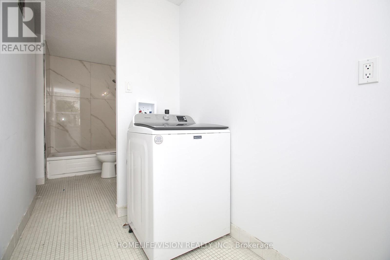 207 - 1071 Woodbine Avenue, Toronto, Ontario  M4C 4C2 - Photo 14 - E12203284