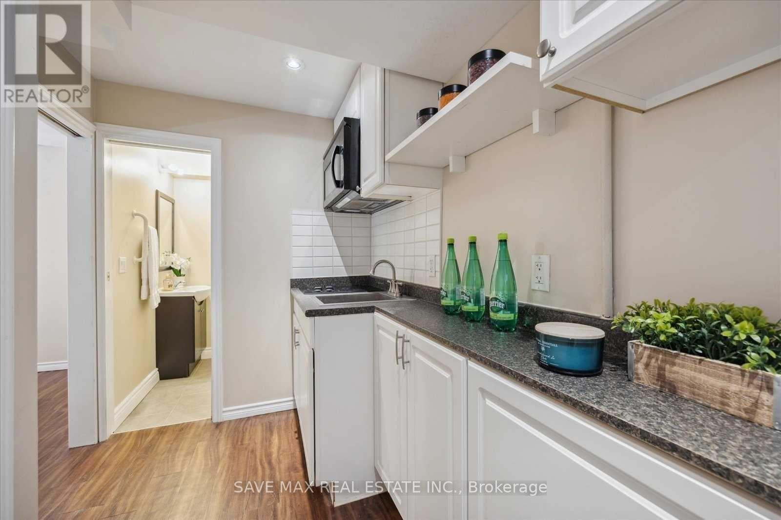 2 Stephen Avenue, Clarington (Courtice), Ontario  L1E 1Z2 - Photo 6 - E12203324