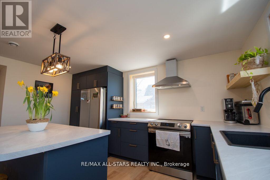 10 North Street N, Kawartha Lakes, Ontario  K0M 1E0 - Photo 13 - X12203477