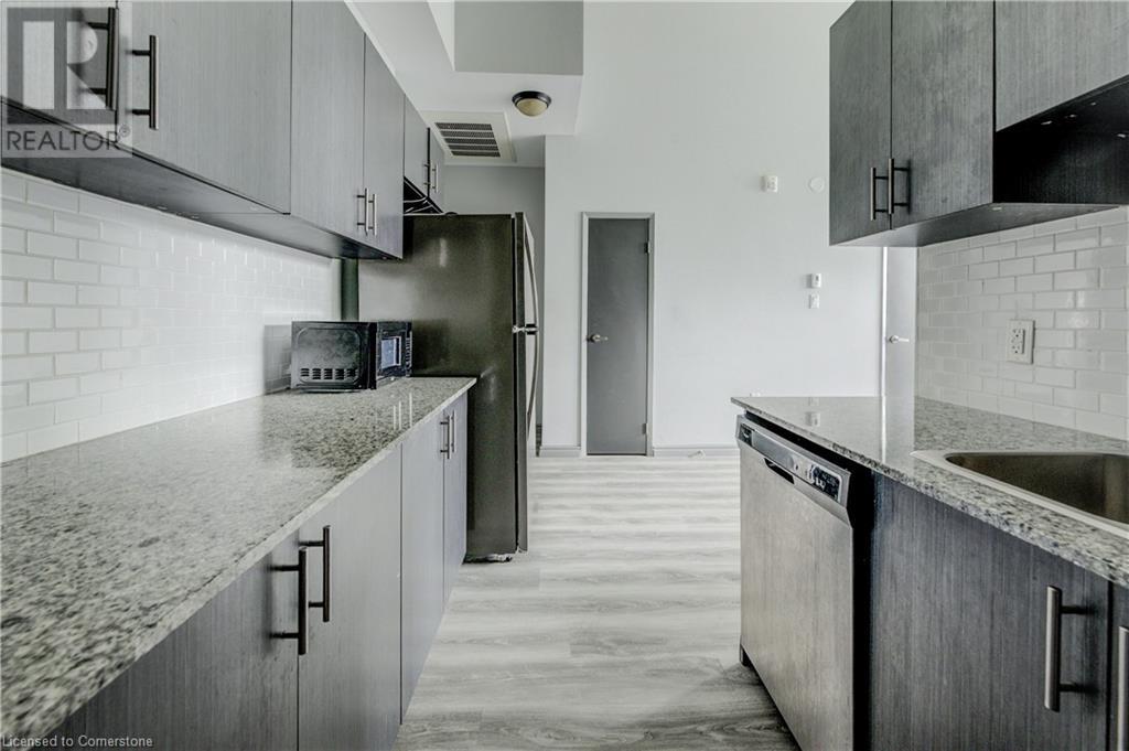 275 Larch Street Unit# G105, Waterloo, Ontario  N2L 3R2 - Photo 6 - 40734833