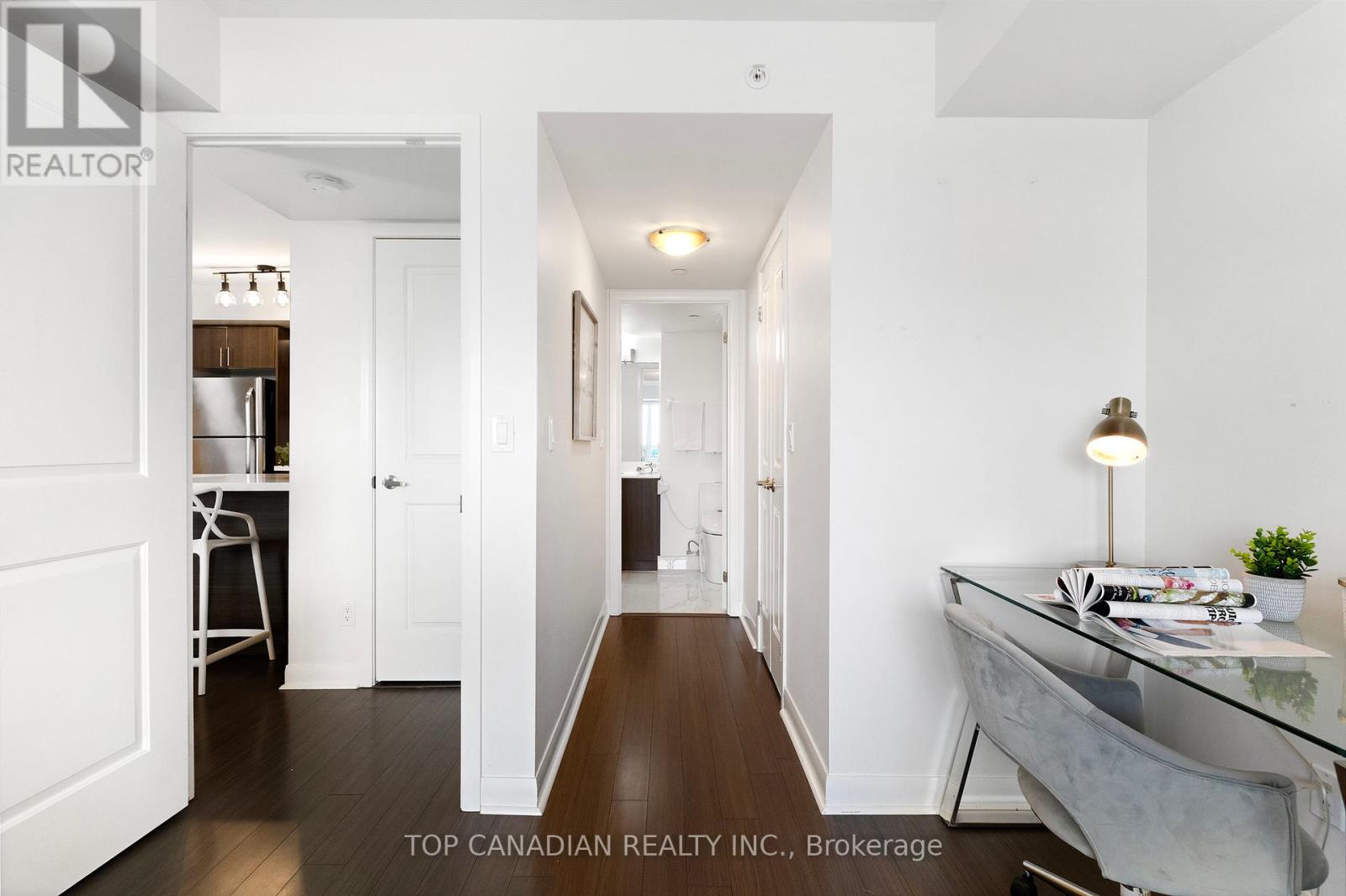 409 - 75 Norman Bethune Avenue, Richmond Hill, Ontario  L4B 0B6 - Photo 8 - N12203281