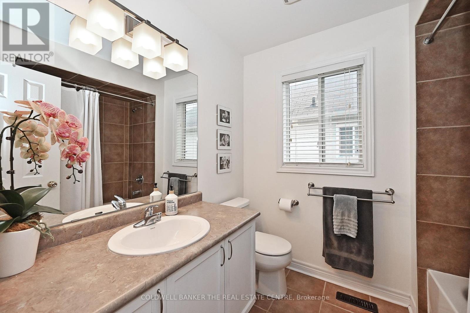 25 Lake Crescent, Barrie, Ontario  L4N 6A7 - Photo 31 - S12203291