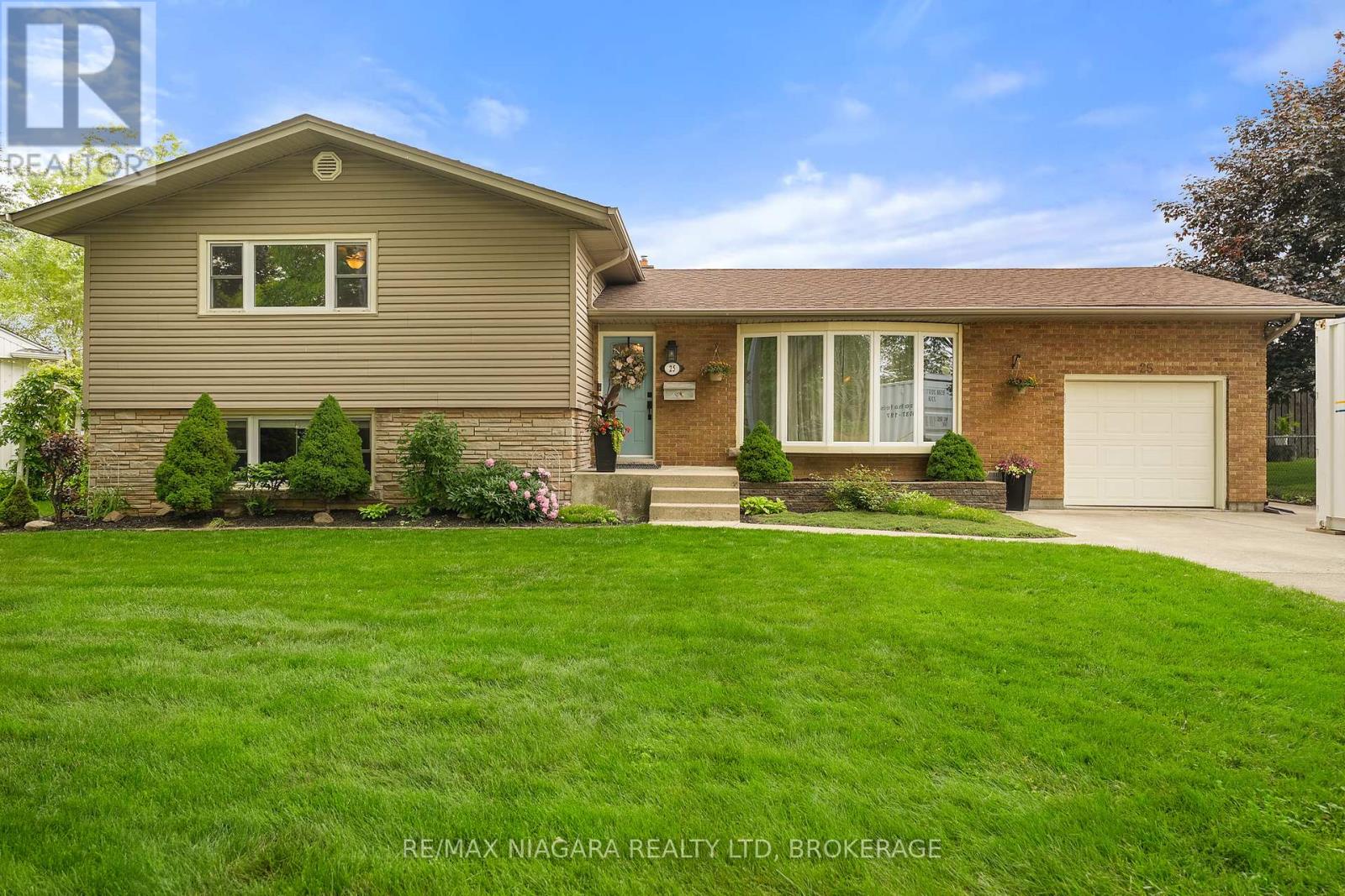 25 OAKMOUNT DRIVE, st. catharines (glendale/glenridge), Ontario