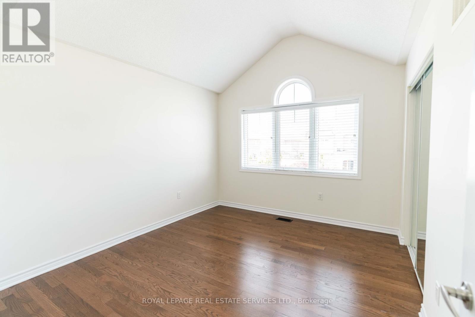 974 Penson Crescent, Milton, Ontario  L9T 8Z7 - Photo 28 - W12203253
