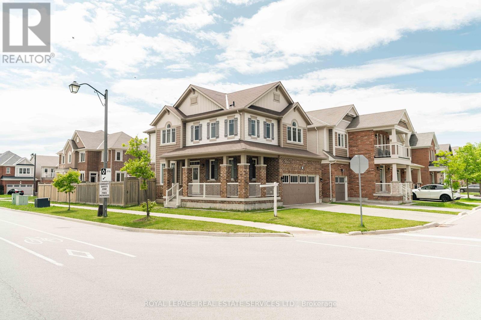 974 Penson Crescent, Milton, Ontario  L9T 8Z7 - Photo 3 - W12203253
