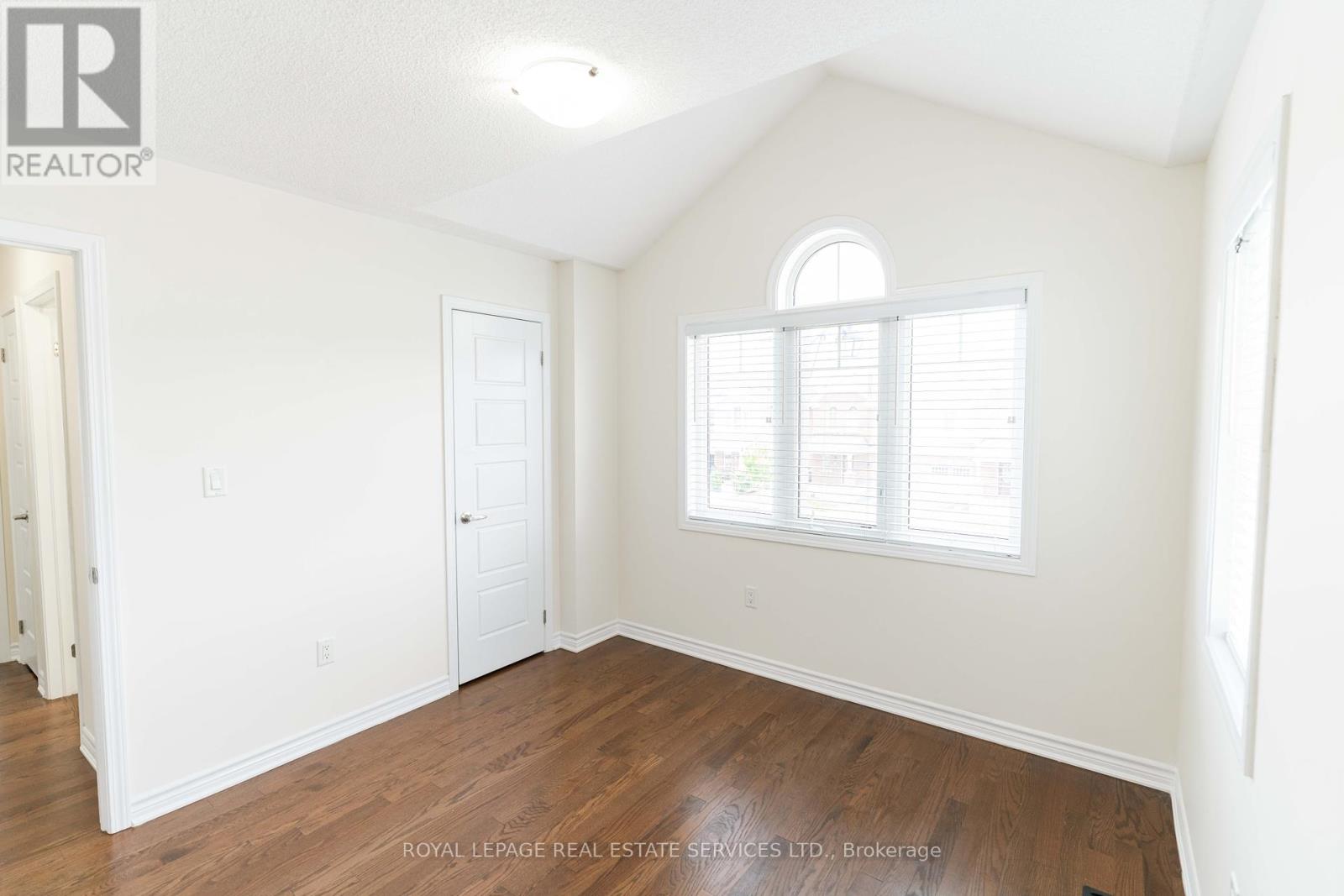974 Penson Crescent, Milton, Ontario  L9T 8Z7 - Photo 34 - W12203253