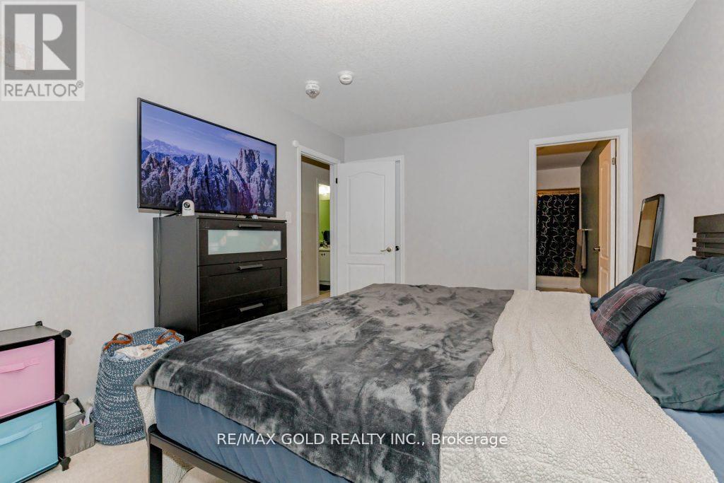 475 Queen Mary Drive, Brampton, Ontario  L7A 0C7 - Photo 24 - W12203256