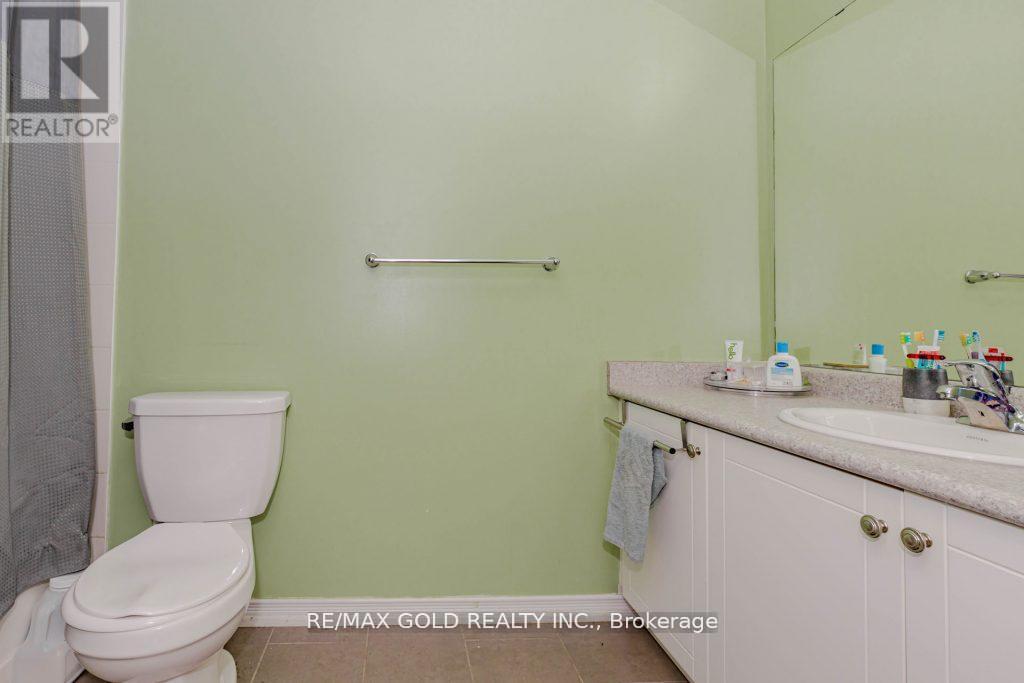 475 Queen Mary Drive, Brampton, Ontario  L7A 0C7 - Photo 35 - W12203256
