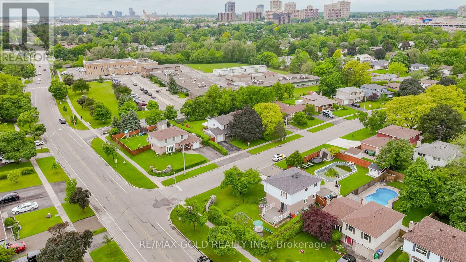 3 Crawley Drive, Brampton, Ontario  L6T 2R6 - Photo 47 - W12203267