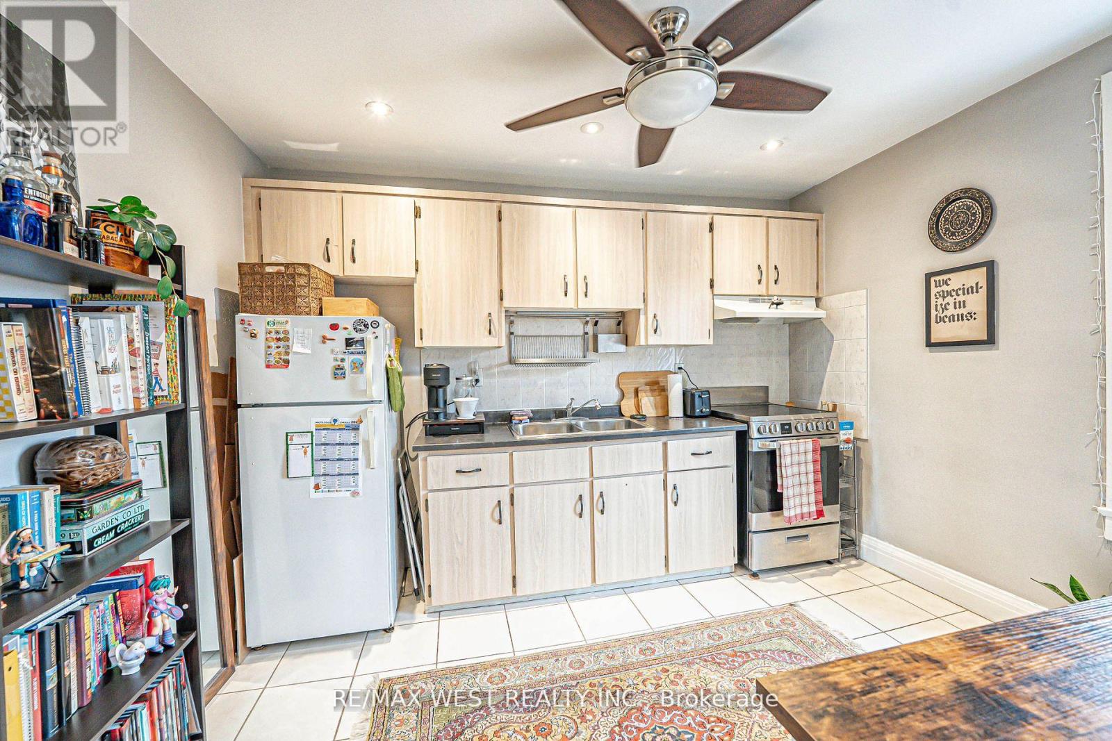 712 Gladstone Avenue, Toronto, Ontario  M6H 3J4 - Photo 42 - W12203286