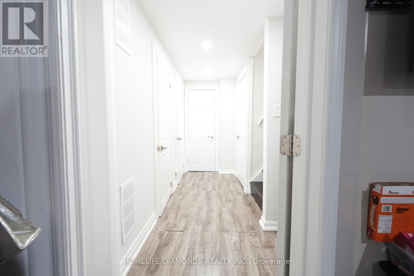 32 Barrington Crescent, Brampton, Ontario  L6Z 1N3 - Photo 27 - W12203321