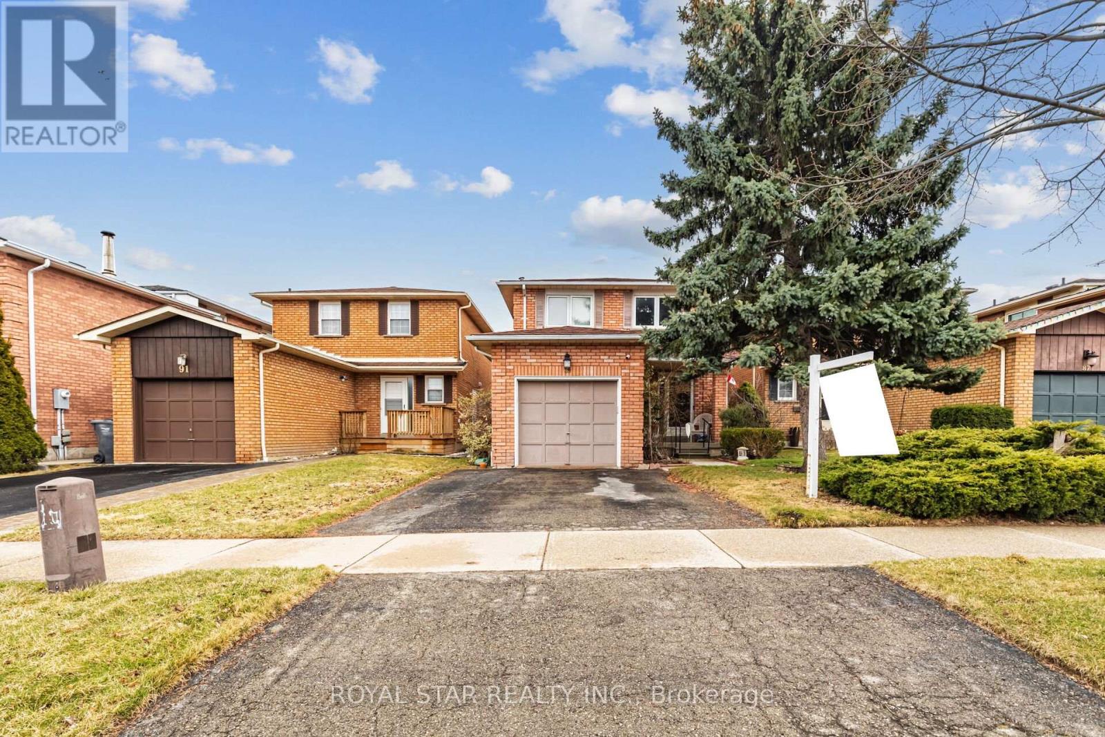 89 Dumfries Avenue, Brampton, Ontario  L6Z 2X1 - Photo 1 - W12203337