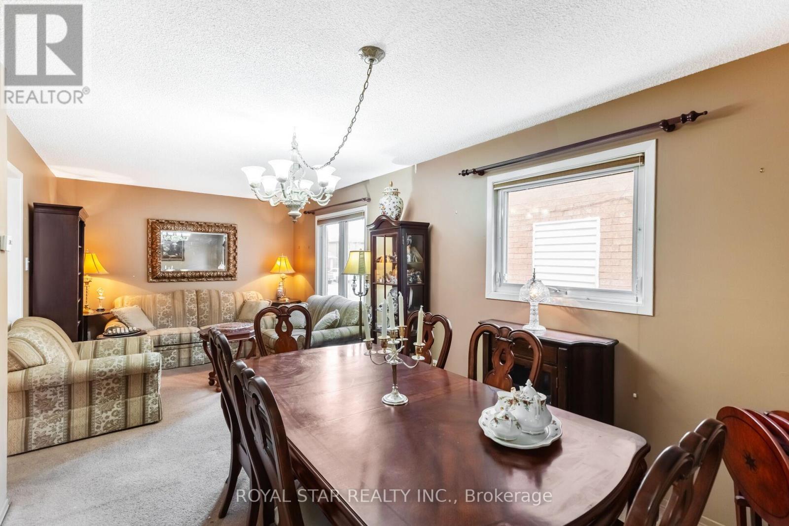 89 Dumfries Avenue, Brampton, Ontario  L6Z 2X1 - Photo 6 - W12203337