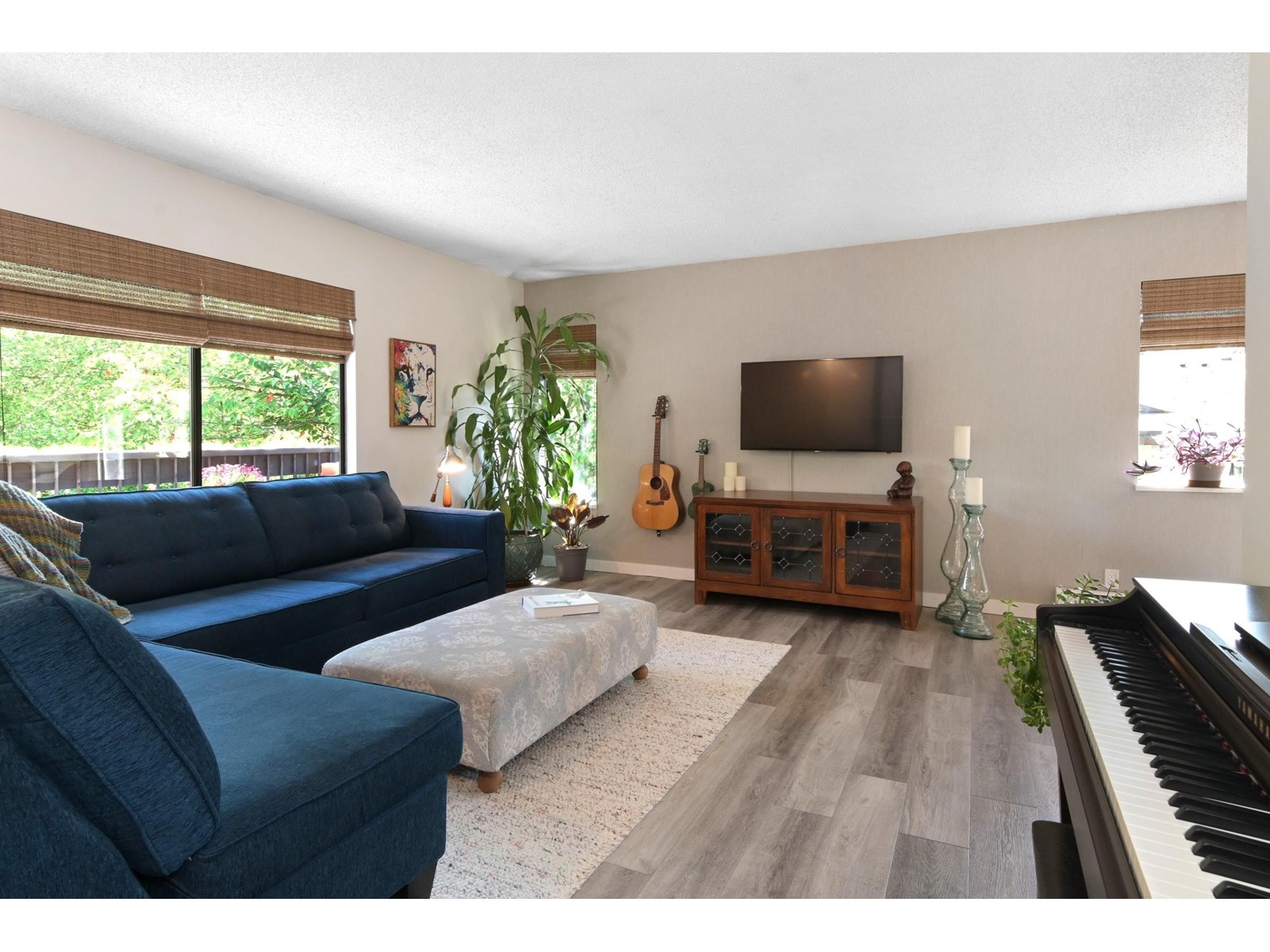 1503 10620 150 Street, Surrey, British Columbia  V3R 7K2 - Photo 3 - R3011150