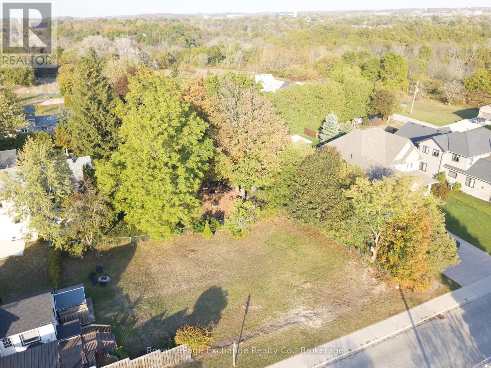 371 St Albert Street, Kincardine, Ontario  N2Z 2V1 - Photo 2 - X12203472