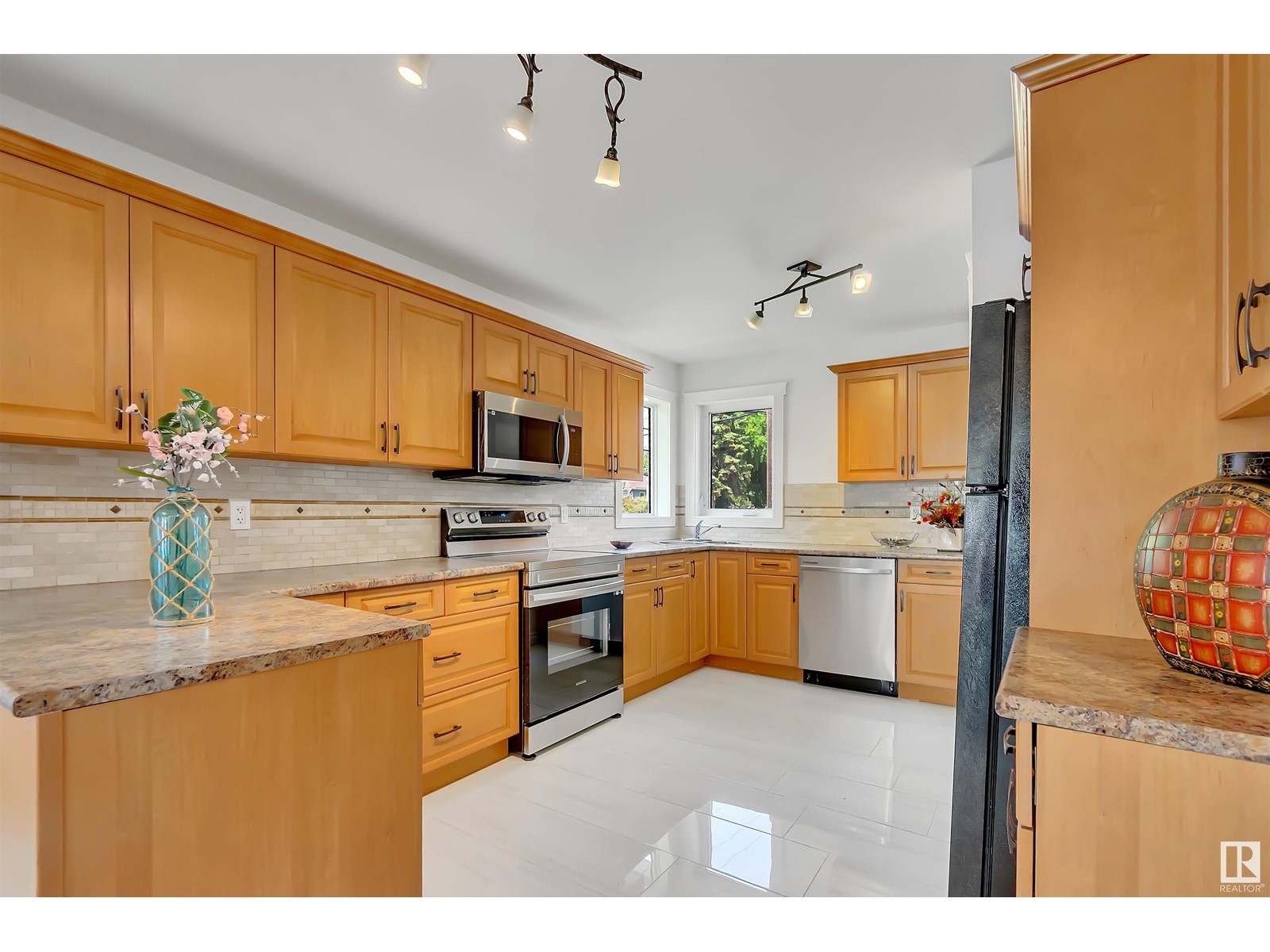 11458 79 Av Nw, Edmonton, Alberta  T6G 0P6 - Photo 11 - E4440965