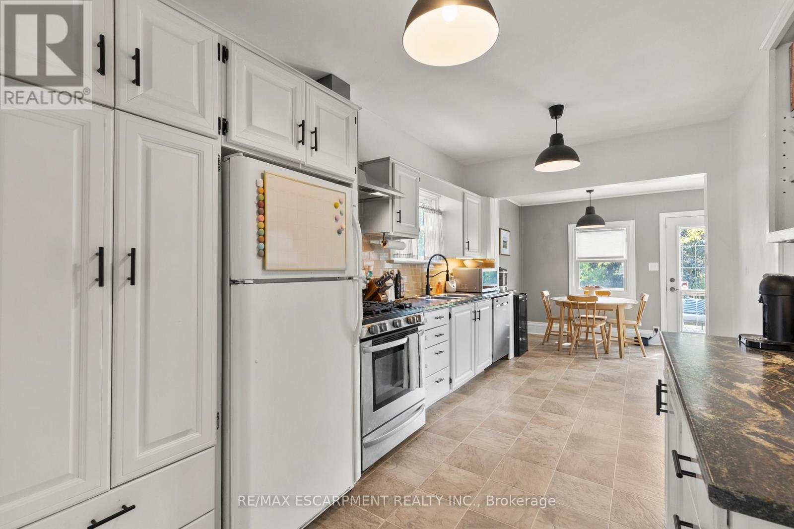 280 Vansickle Road, St. Catharines (Rykert/vansickle), Ontario  L2S 2T1 - Photo 6 - X12203270