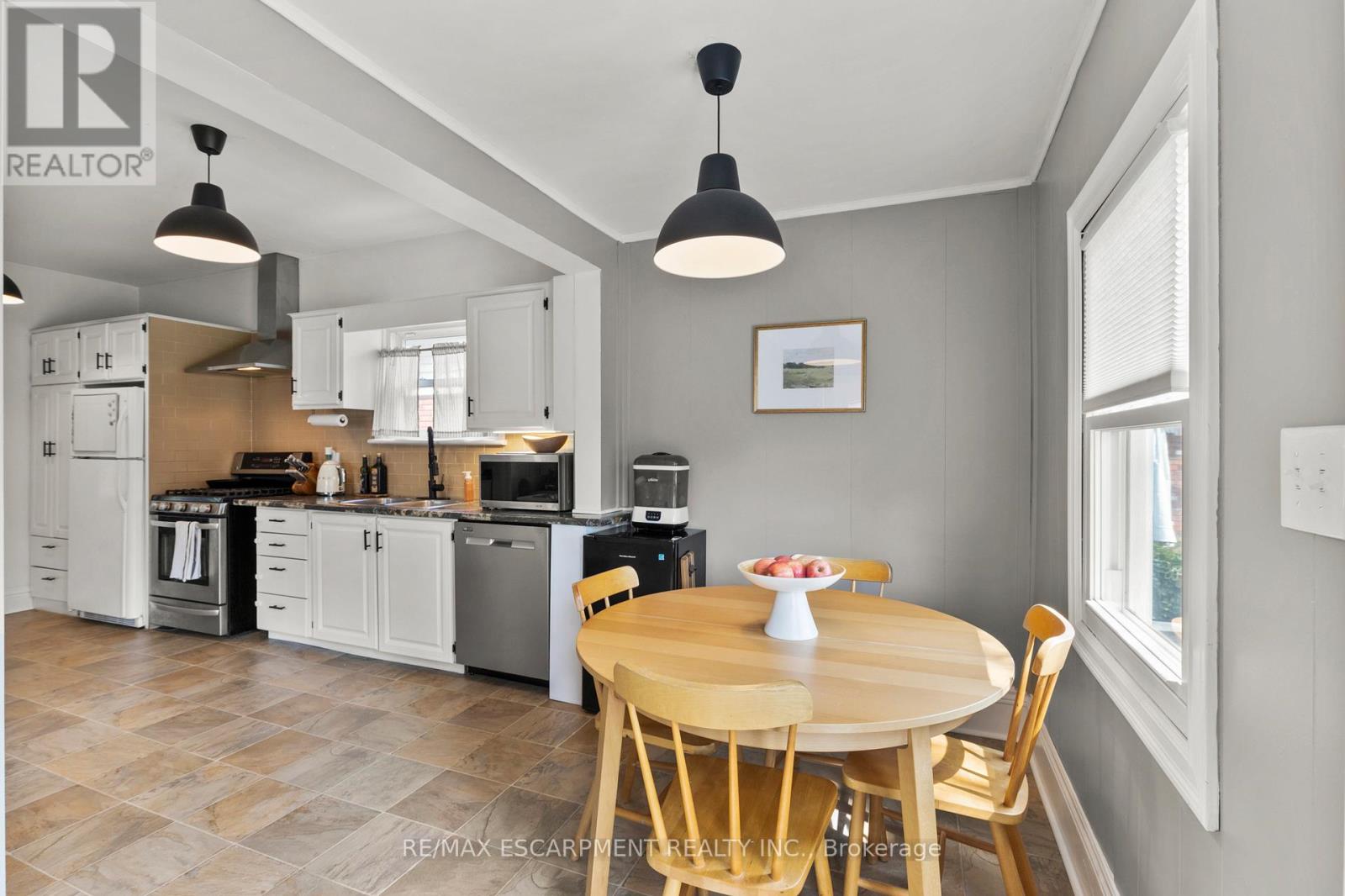 280 Vansickle Road, St. Catharines (Rykert/vansickle), Ontario  L2S 2T1 - Photo 8 - X12203270