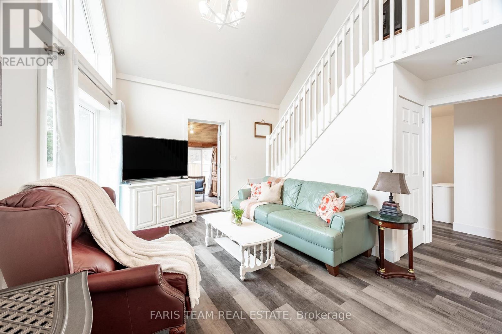 1036 Beverley Lane, Minden Hills, Ontario  K0M 2L1 - Photo 8 - X12203308
