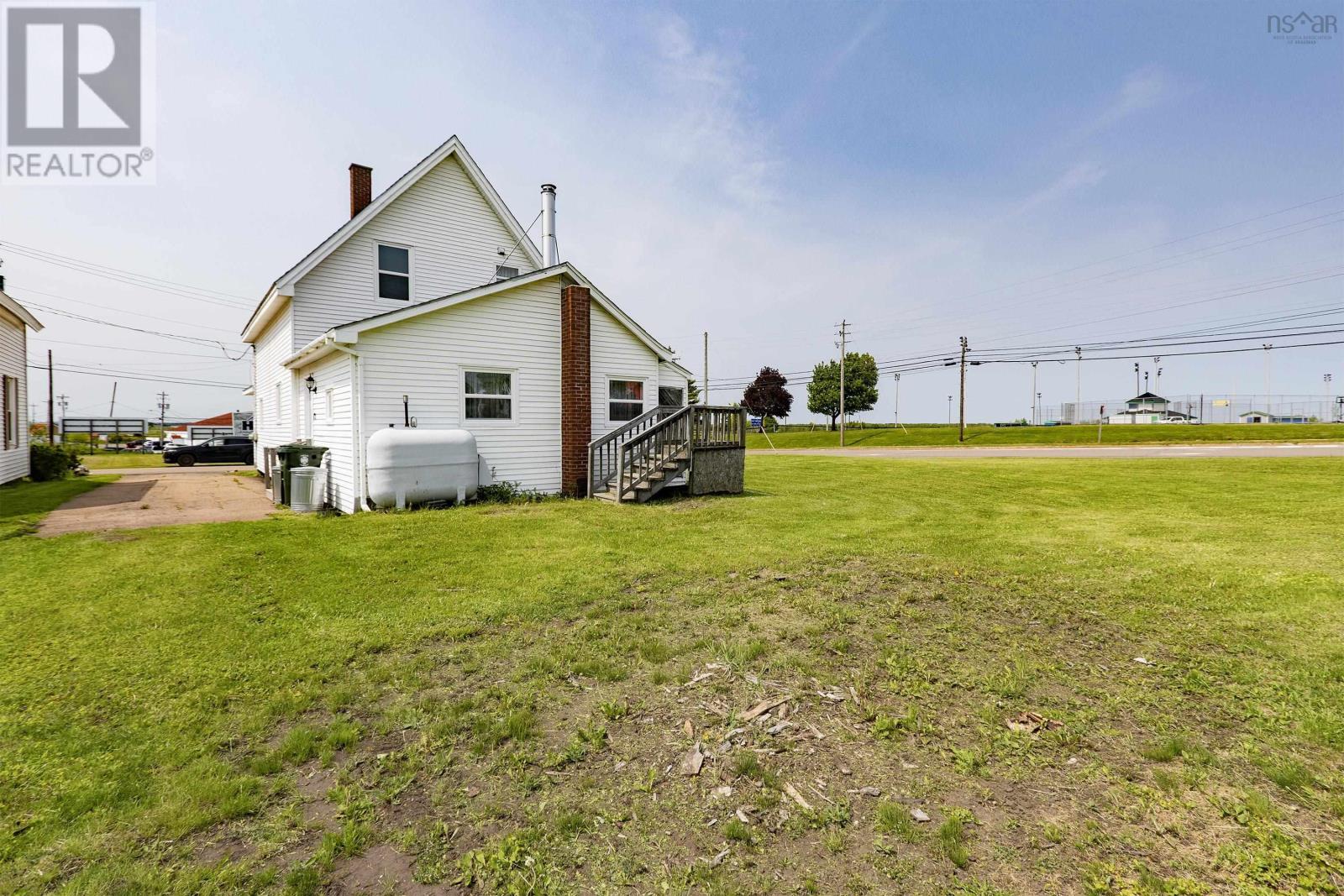 72 Lower Laplanche Street, Amherst, Nova Scotia  B4H 1Z4 - Photo 5 - 202513804