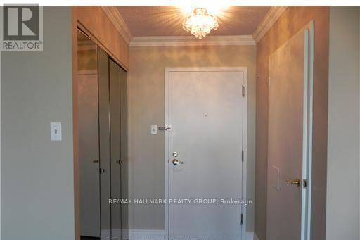 2508 - 1500 Riverside Drive, Ottawa, Ontario  K1G 4J4 - Photo 2 - X12203423