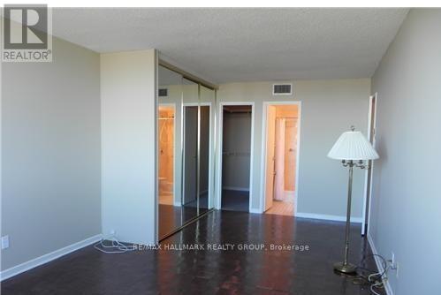 2508 - 1500 Riverside Drive, Ottawa, Ontario  K1G 4J4 - Photo 3 - X12203423