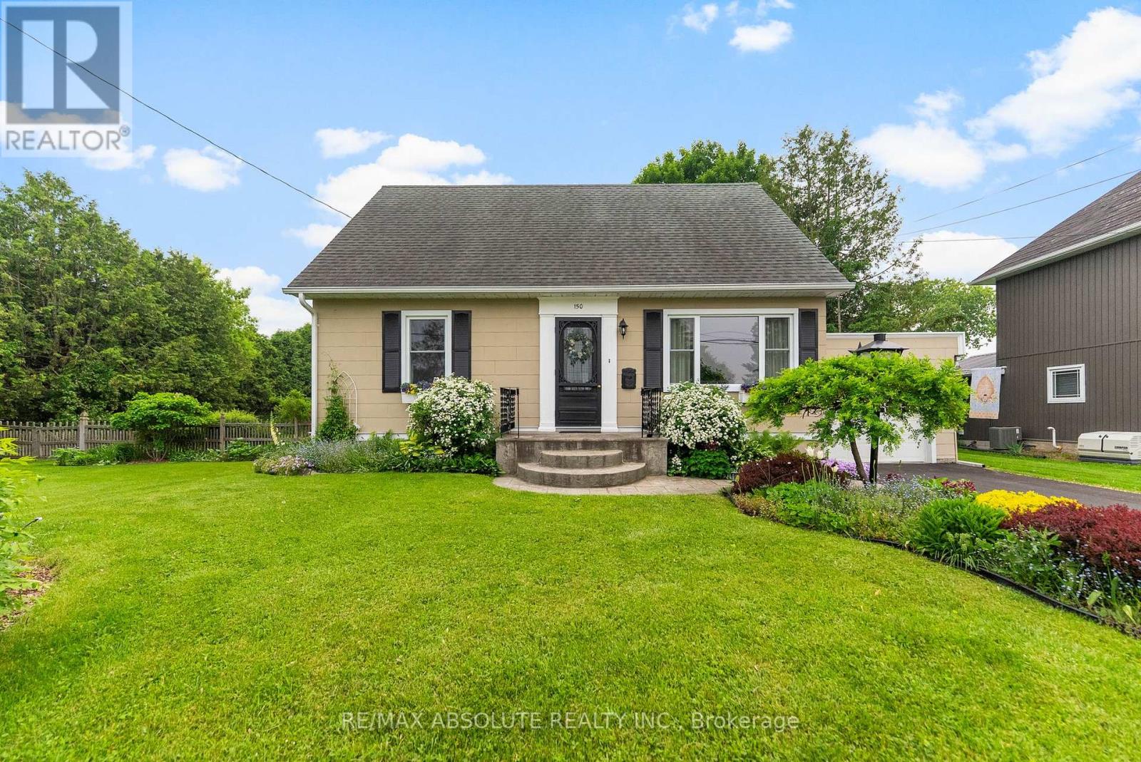 150 Poole Street, Mcnab/braeside, Ontario  K7S 1J2 - Photo 41 - X12203441