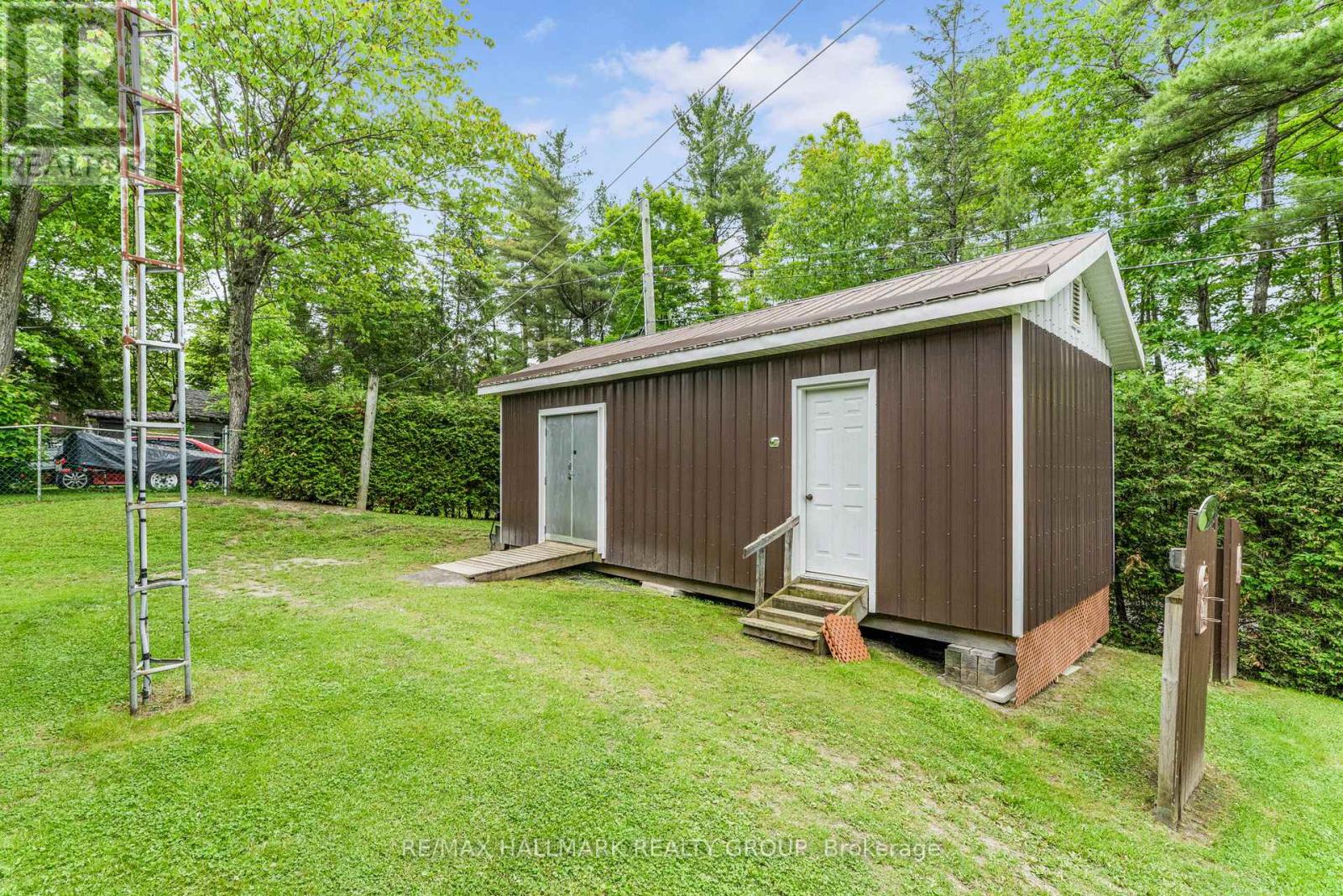 2071 Tessier Street, Alfred And Plantagenet, Ontario  K0B 1L0 - Photo 5 - X12203448
