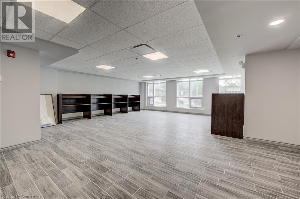 275 Larch Street Unit# G105, Waterloo, Ontario  N2L 3R2 - Photo 20 - 40734831
