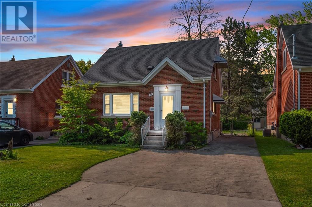 29 ADELAIDE Street, Kitchener, Ontario