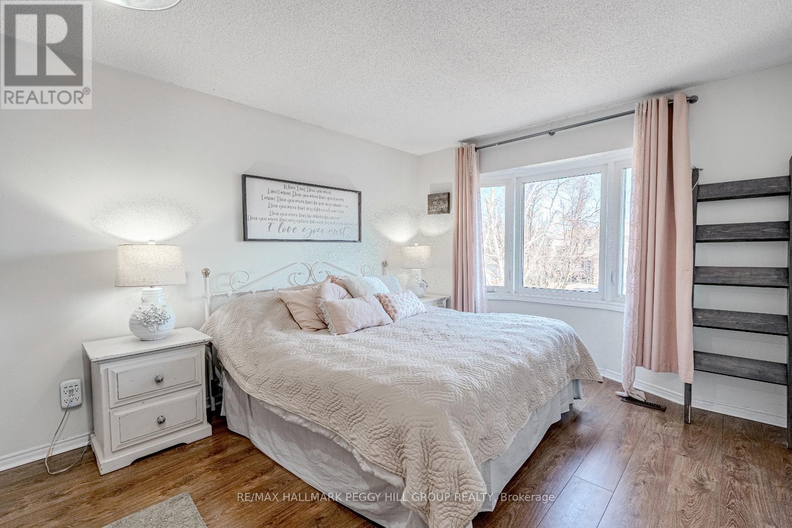 256 Hickling Trail, Barrie, Ontario  L4M 5W7 - Photo 7 - S12137152