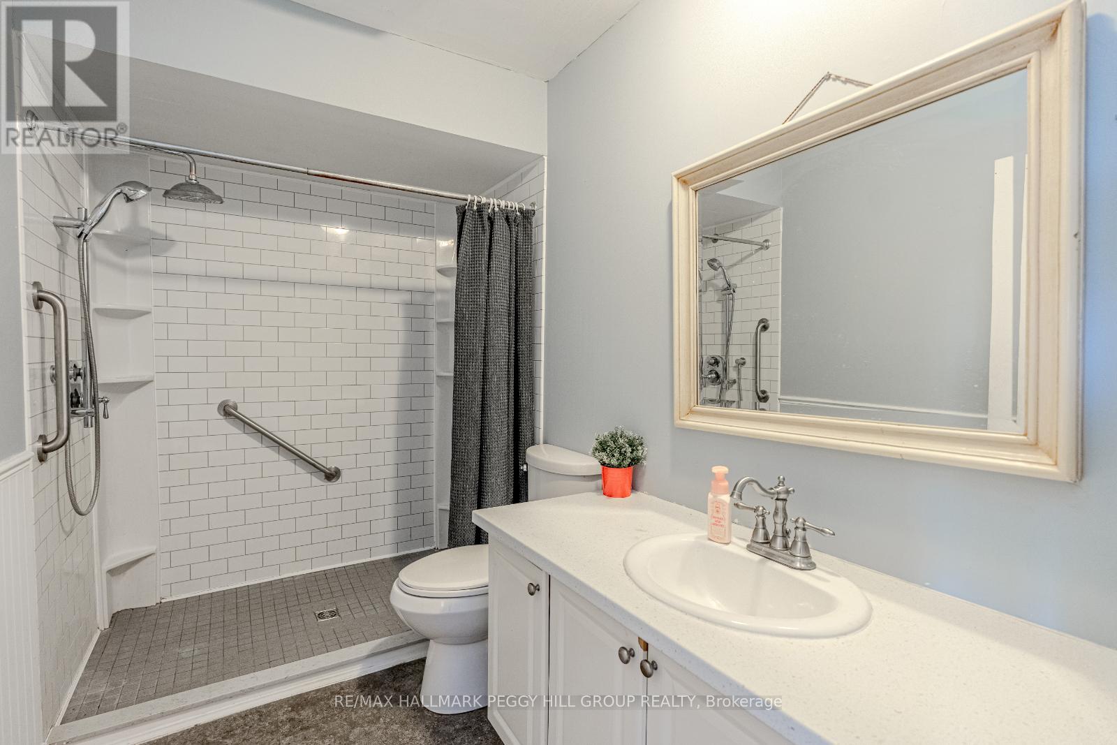 256 Hickling Trail, Barrie, Ontario  L4M 5W7 - Photo 10 - S12137152