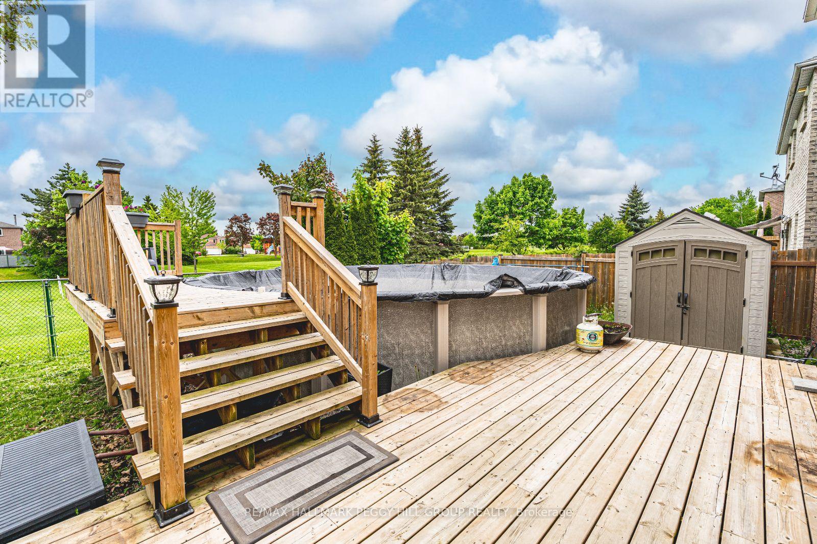 256 Hickling Trail, Barrie, Ontario  L4M 5W7 - Photo 14 - S12137152