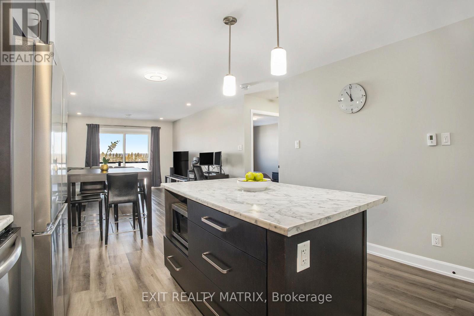 304 - 271 Belfort Street, Russell, Ontario  K0A 1W0 - Photo 8 - X12104393