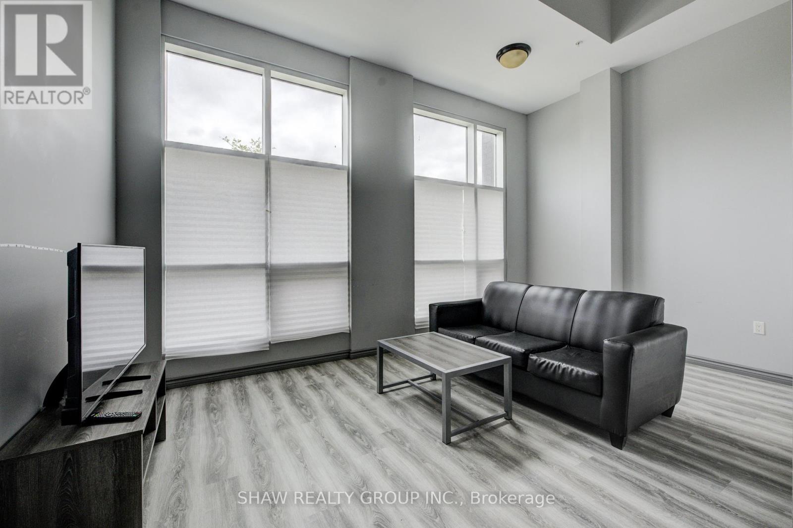 105 - 275 Larch Street, Waterloo, Ontario  N2L 3R2 - Photo 10 - X12182198