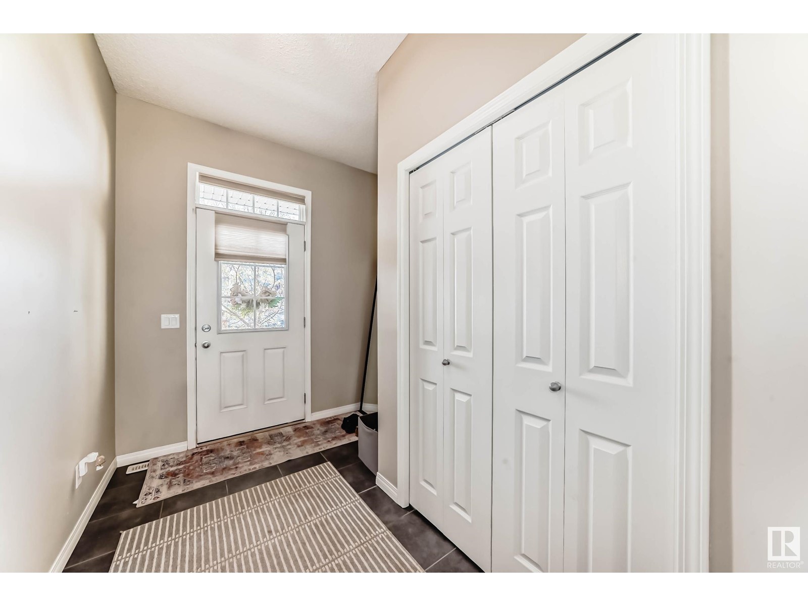 Property at 2317 76 ST SW image 4