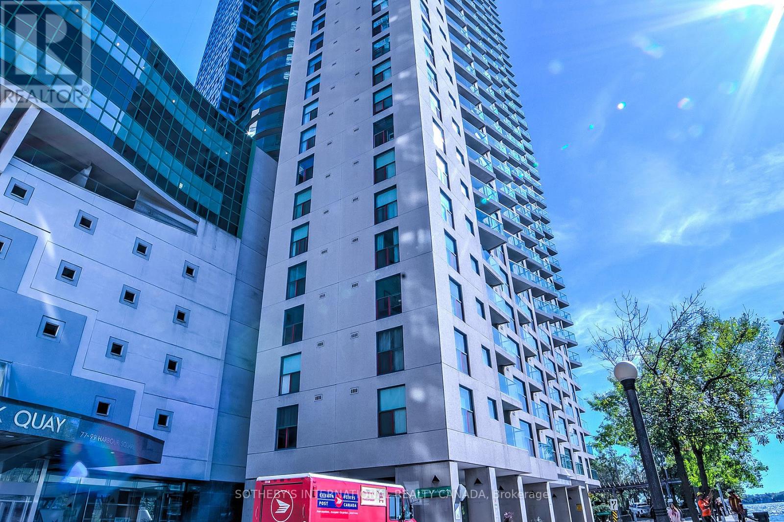 1207 - 99 Harbour Square, Toronto, Ontario  M5J 2H2 - Photo 2 - C12203351