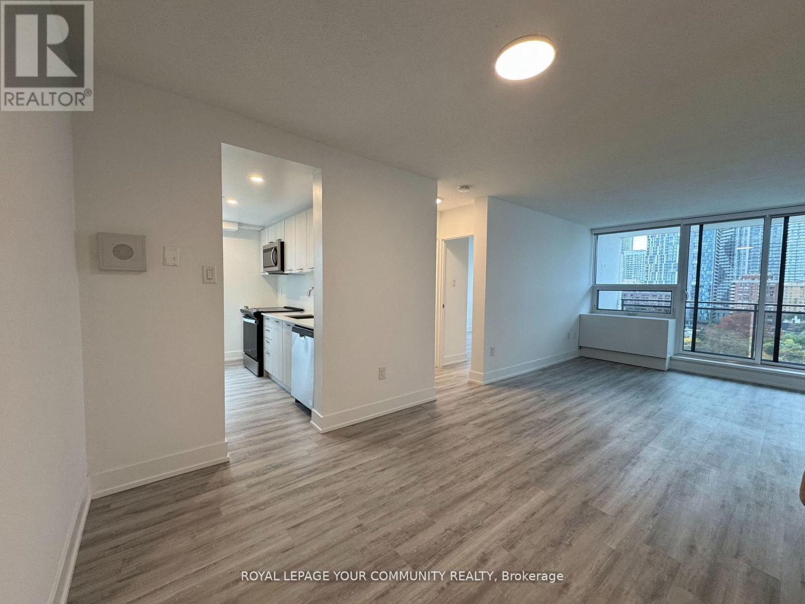 1407 - 201 Sherbourne Street, Toronto, Ontario  M5A 3X1 - Photo 4 - C12203382