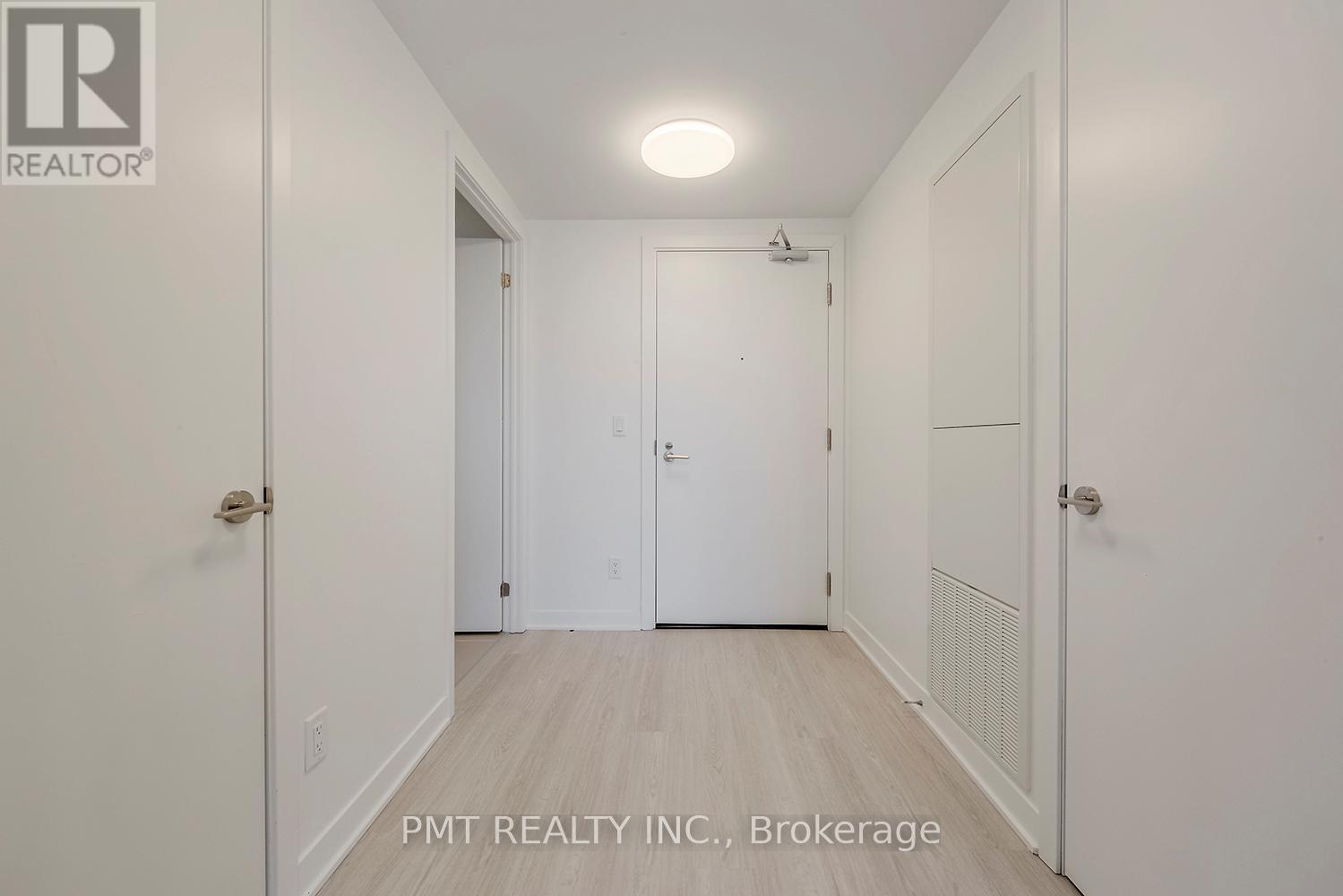 1004 - 185 Alberta Avenue, Toronto, Ontario  M6C 1C5 - Photo 2 - C12203431