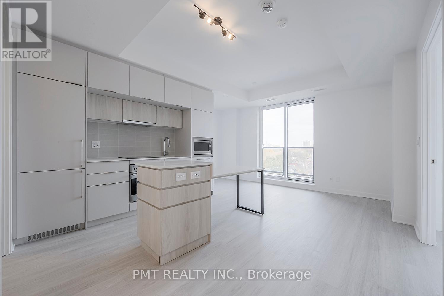 1004 - 185 Alberta Avenue, Toronto, Ontario  M6C 1C5 - Photo 5 - C12203431