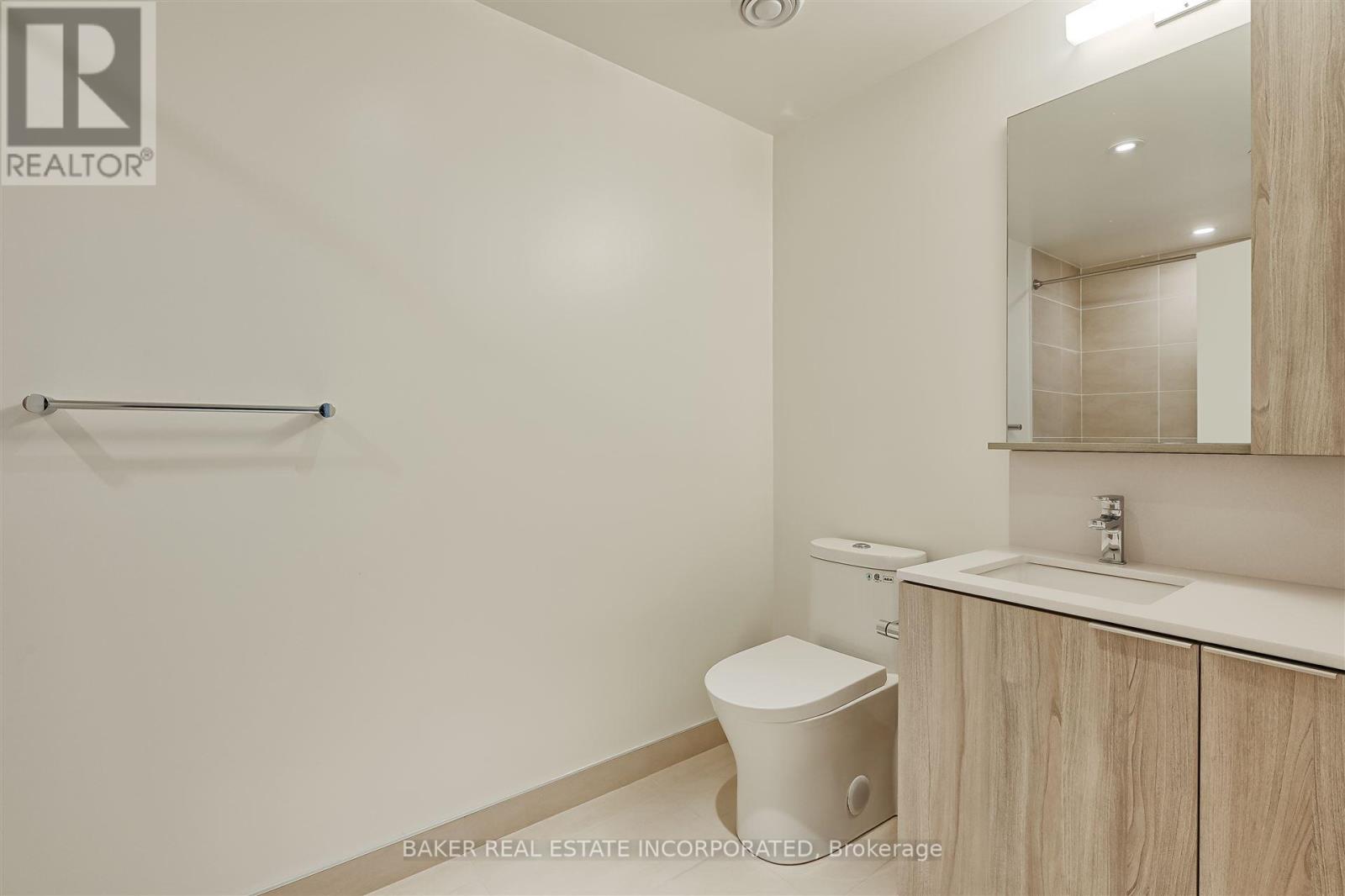 1801 - 223 Redpath Avenue, Toronto, Ontario  M4P 0E8 - Photo 10 - C12203438