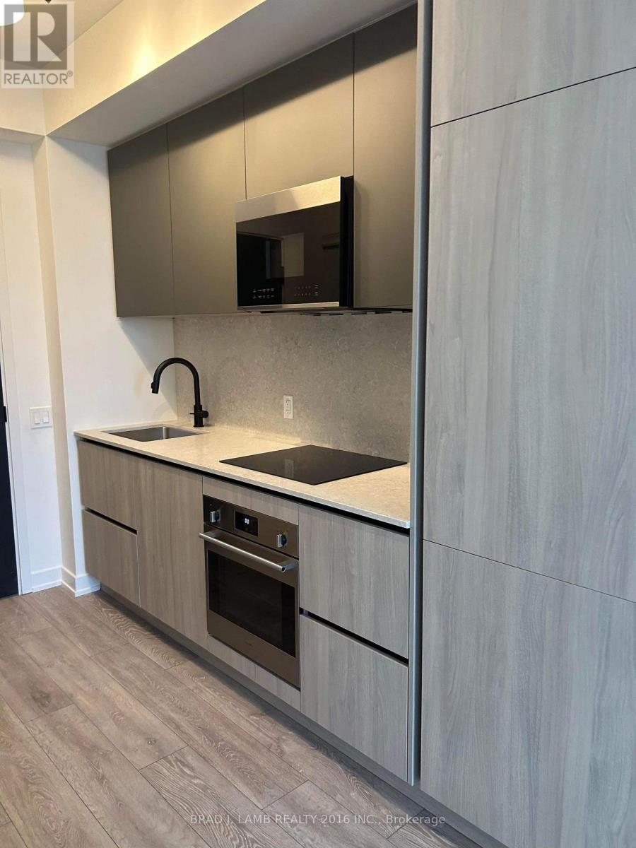 1115 - 108 Peter Street, Toronto, Ontario  M5V 0W2 - Photo 2 - C12203456