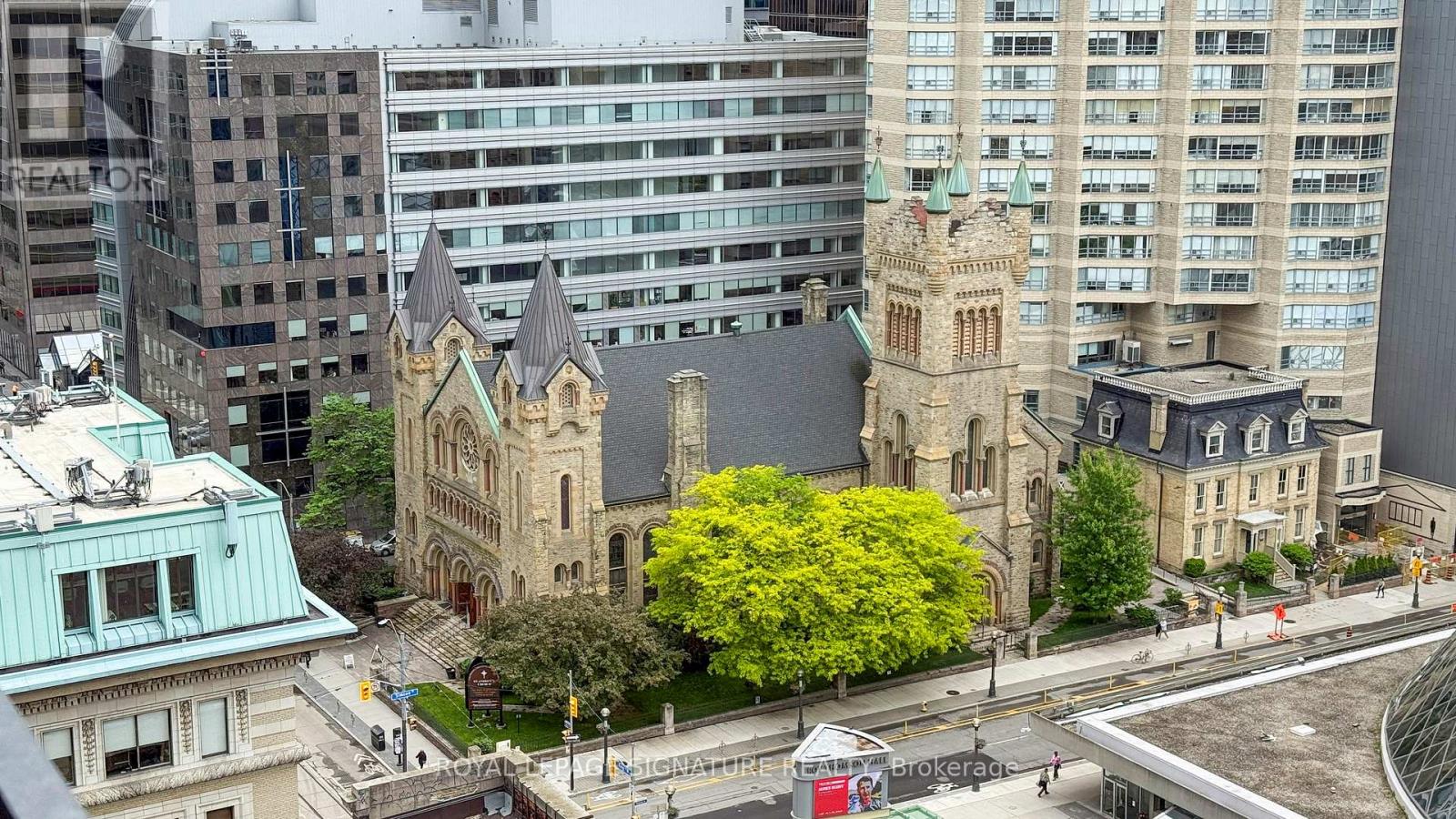 1406 - 224 King Street W, Toronto, Ontario  M5H 0A6 - Photo 24 - C12203464
