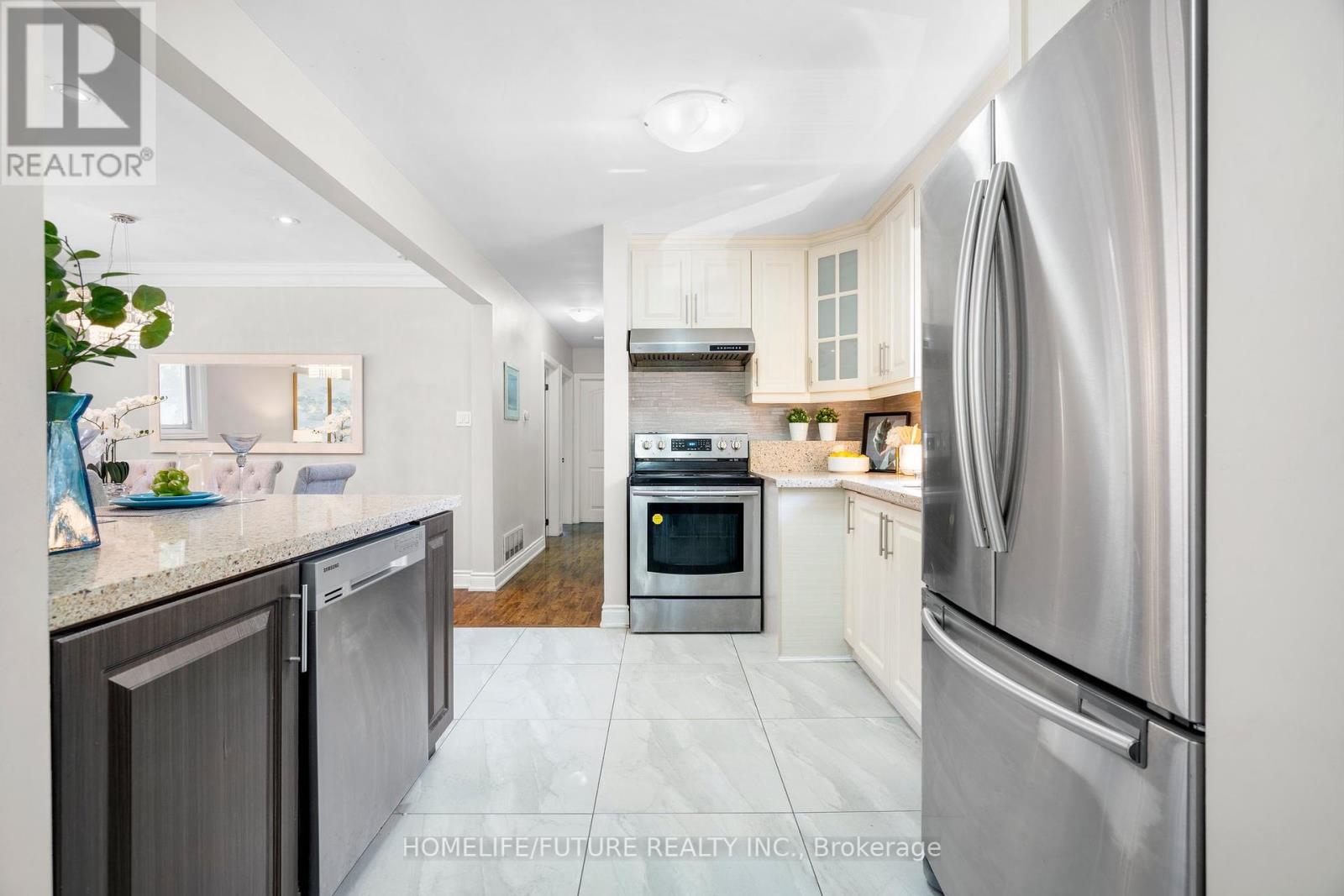 25 Peking Road, Toronto, Ontario  M1J 2X2 - Photo 11 - E12203479